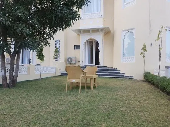 Deluxe Oda, Sigara İçilmez