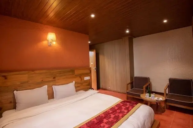 Deluxe Tek Büyük veya İki Ayrı Yataklı Oda, 1 Yatak Odası, Özel Banyo, Bahçe Manzaralı