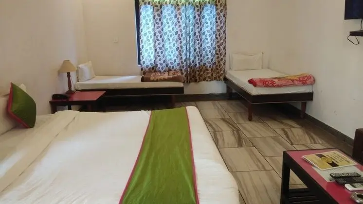Deluxe Ac. Garden View