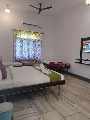 Deluxe Ac. Garden View