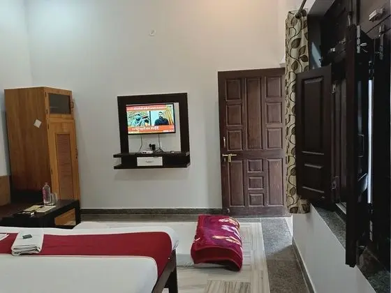 Deluxe Ac. Garden View