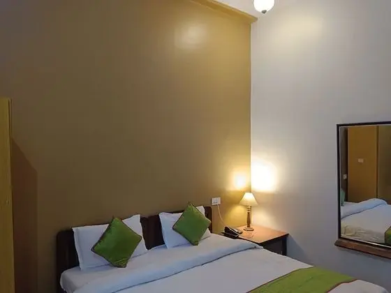 Deluxe Ac. Garden View