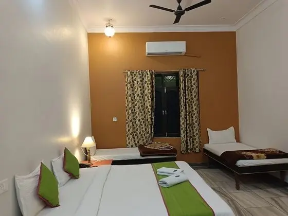 Deluxe Ac. Garden View