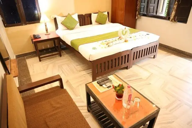 Deluxe Ac. Garden View