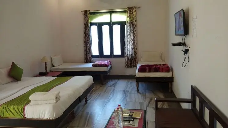 Deluxe Tek Büyük Yataklı Oda, Bahçe Manzaralı