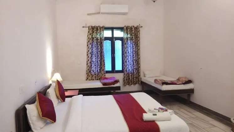 Deluxe Tek Büyük Yataklı Oda, Bahçe Manzaralı