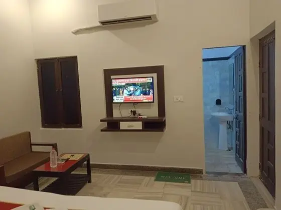 Deluxe Tek Büyük Yataklı Oda, Bahçe Manzaralı