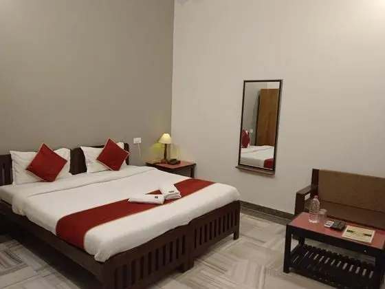 Deluxe Tek Büyük Yataklı Oda, Bahçe Manzaralı
