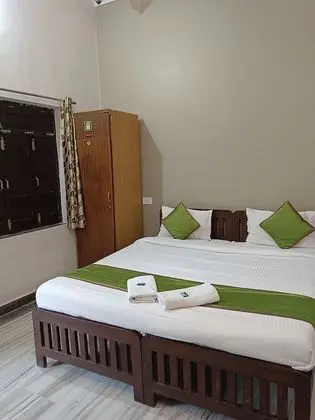 Deluxe Tek Büyük Yataklı Oda, Bahçe Manzaralı