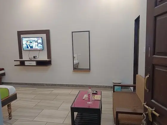 Deluxe Tek Büyük Yataklı Oda, Bahçe Manzaralı
