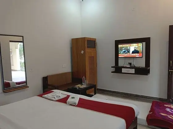 Deluxe Tek Büyük Yataklı Oda, Bahçe Manzaralı