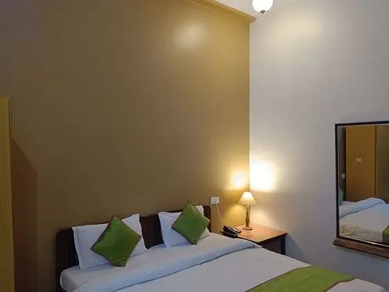 Deluxe Tek Büyük Yataklı Oda, Bahçe Manzaralı