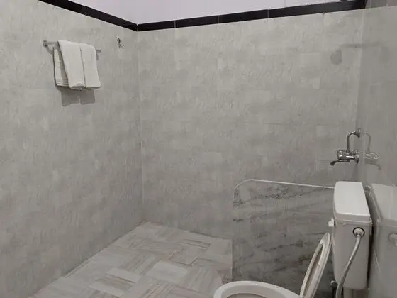 Deluxe Tek Büyük Yataklı Oda, Bahçe Manzaralı
