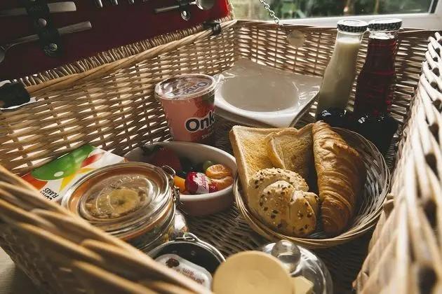 Luxury Dört Kişilik Oda, Birden Çok Yatak, Küvet, Bahçe Manzaralı