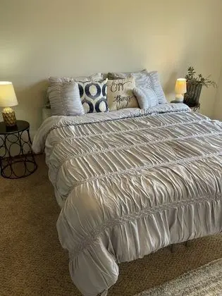 Large Apartment in Peaceful Valley