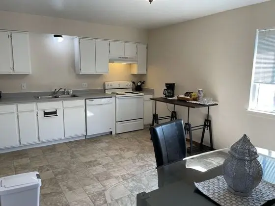 Large Apartment in Peaceful Valley