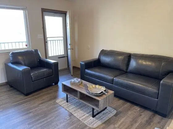 Large Apartment in Peaceful Valley