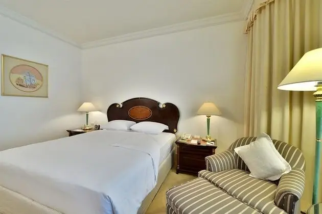 Deluxe Oda, Sigara İçilmez