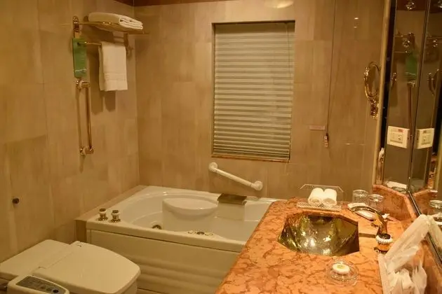 Deluxe Üç Kişilik Oda