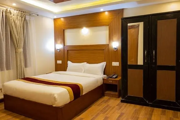 Deluxe Tek Büyük veya İki Ayrı Yataklı Oda