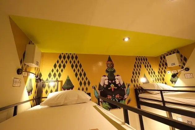 4-bed mixed dormitory room (shared bathroom)