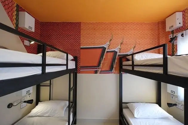 4-bed mixed dormitory room (shared bathroom)