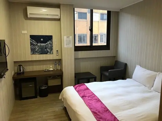 Economy Tek Büyük Yataklı Oda