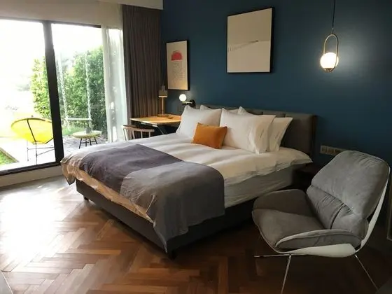 Deluxe Tek Büyük Yataklı Oda
