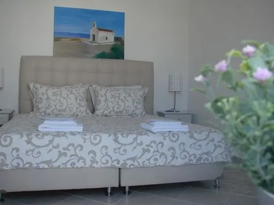 Standard Tek Büyük veya İki Ayrı Yataklı Oda, Bahçe Manzaralı (Ground Floor)