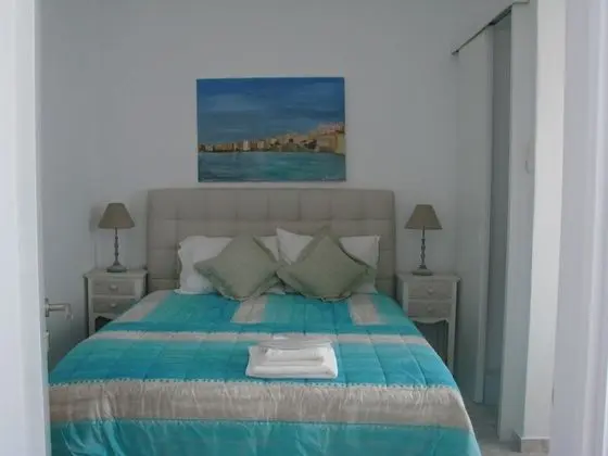 Standard Tek Büyük veya İki Ayrı Yataklı Oda, Bahçe Manzaralı (Ground Floor)