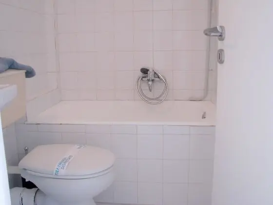 Standard Tek Büyük veya İki Ayrı Yataklı Oda, Bahçe Manzaralı (Ground Floor)