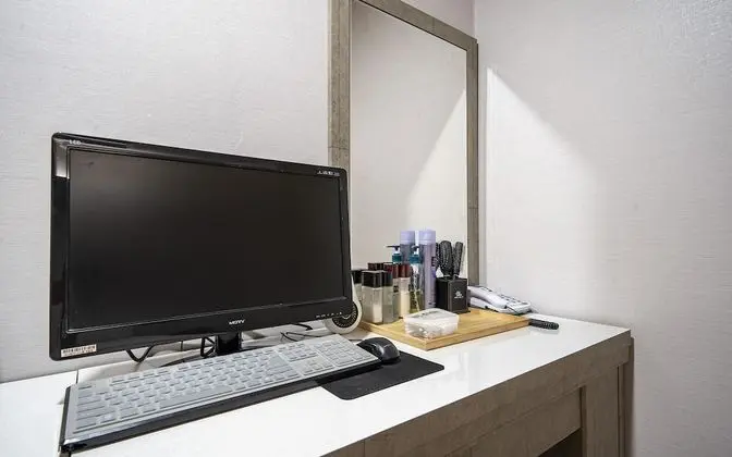 Oda (Drive-in in 1 room 1 parking *Special)