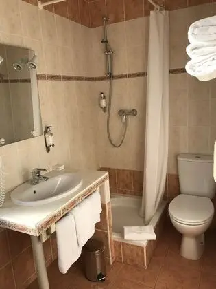 Standard Dört Kişilik Oda
