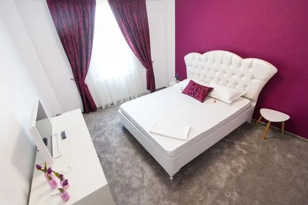Basic Oda, Şehir Manzaralı