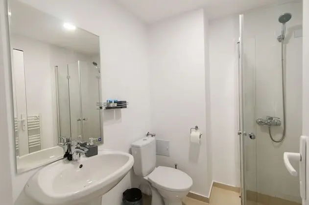 Basic Oda, Şehir Manzaralı