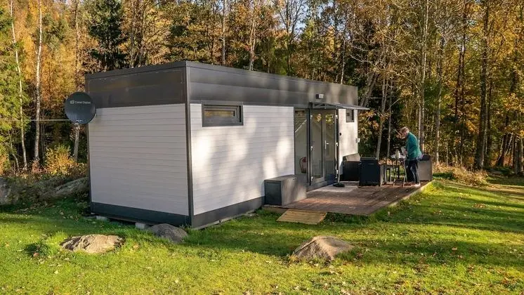 Business Cabin, 1 Bedroom, Lake View, Lakeside (Evika 3)