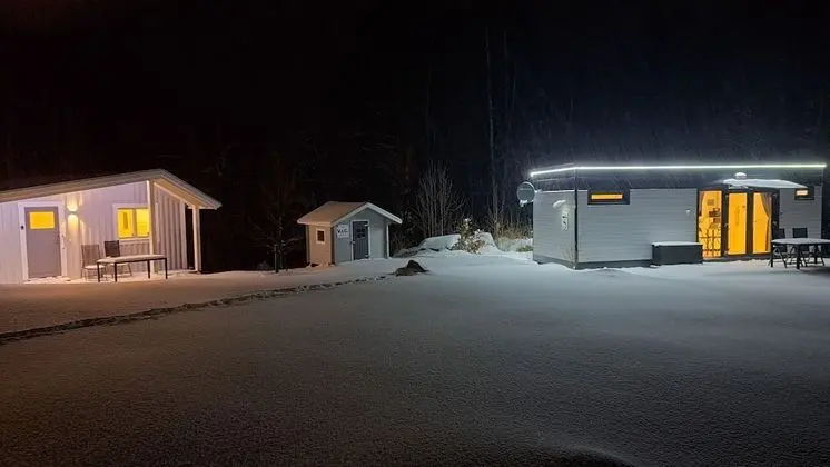 Business Cabin, 1 Bedroom, Lake View, Lakeside (Evika 3)