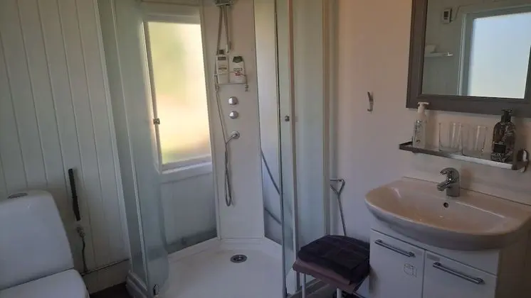 Family Cottage, 2 Double Beds, Lake View, Lakeside (Evika 4)