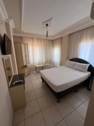 Standart Oda, Bahçe Manzaralı, Balkonlu