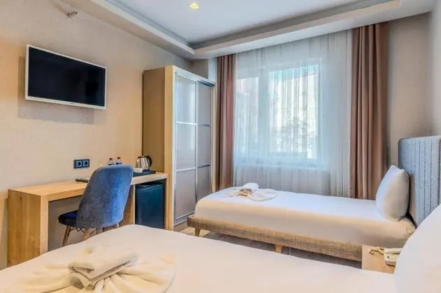 Çift Kişilik, Şehir Manzaralı