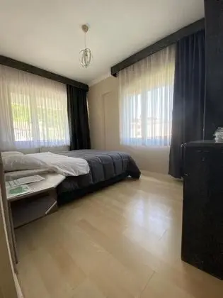 Aile apart çift kişilik yatak