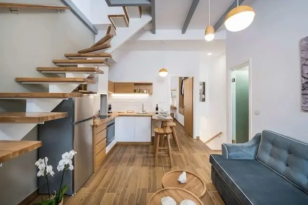 Evlimeni Suites (1st Floor)