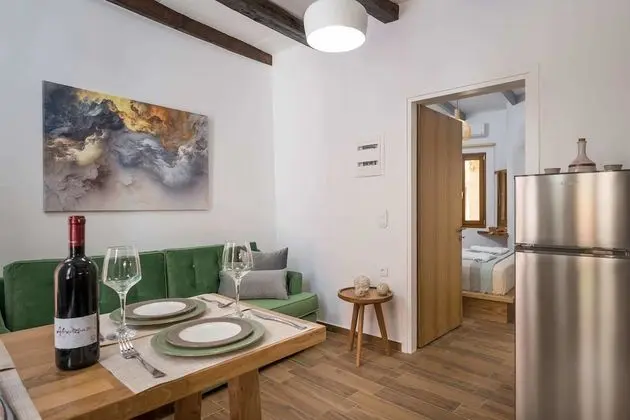 Evlimeni Suites (Ground Floor)