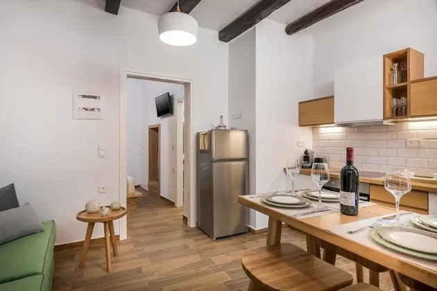 Evlimeni Suites (Ground Floor)