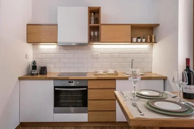 Evlimeni Suites (Ground Floor)