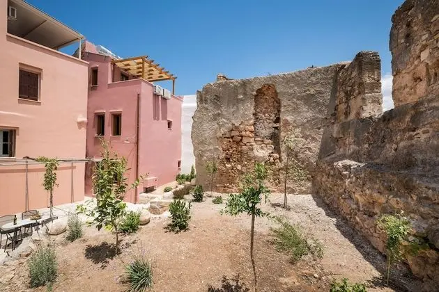 Evlimeni Suites (Ground Floor)