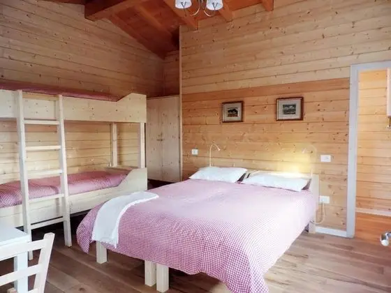Dağ Evi, Banyolu/Duşlu, Bahçe Manzaralı