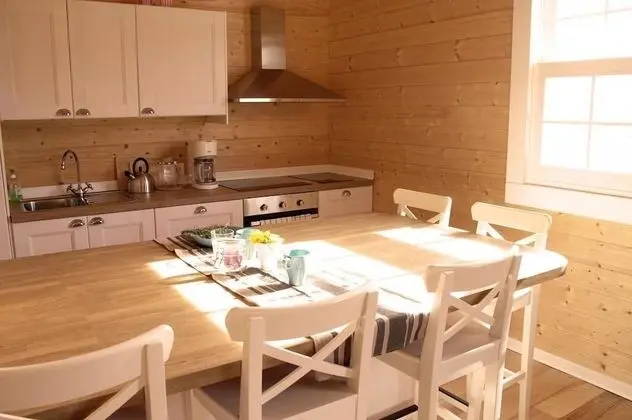 Wood Lodge, 4 Bedrooms, 2 Bathrooms, Garden View
