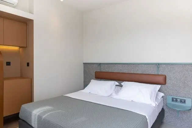 Tek Büyük veya İki Ayrı Yataklı Oda (Acropolis View)