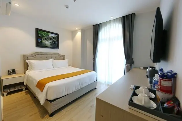 Deluxe Tek Büyük Yataklı Oda, Balkon, Şehir Manzaralı